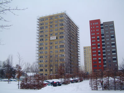 Verschneite Wohnheime im Areal Wundtstraße